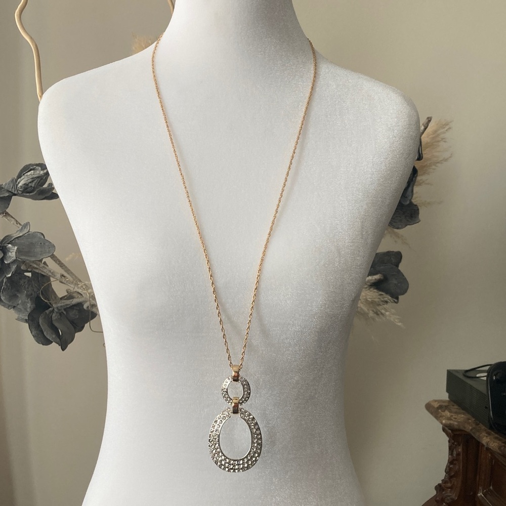 Elegant Gold and Silver Pendant Necklace